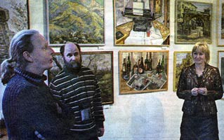 Фотография, сделанная на выставке клуба-студии станковой живописи и графики Александра Петровичева в художественном салоне «Вернисаж»